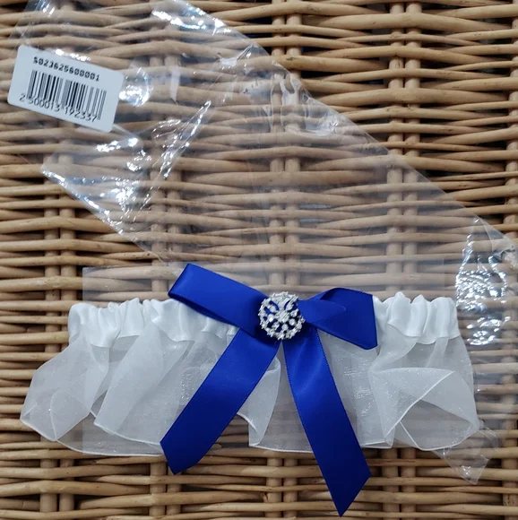 NWT- White and Blue Garter with Rhinestone Accent - Picture 1 of 6